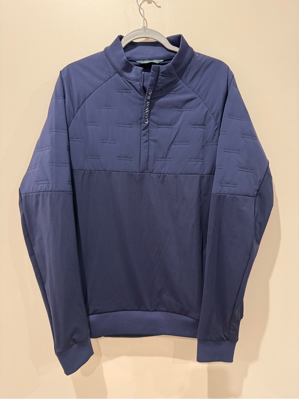 Galway Bay Sz M Men's Foyle Hybrid Midlayer Quarter-Zip Pullover in navy blue